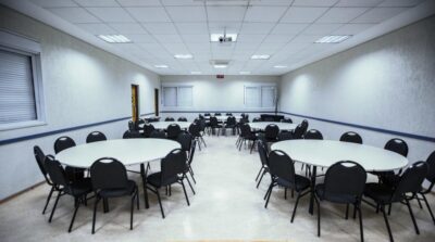 3 dicas para organizar um evento com mesa-redonda
